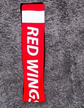 NHL Detroit Red Wings Scarf With Zip Pocket 59" Pro. Fan. Ity BIN A31